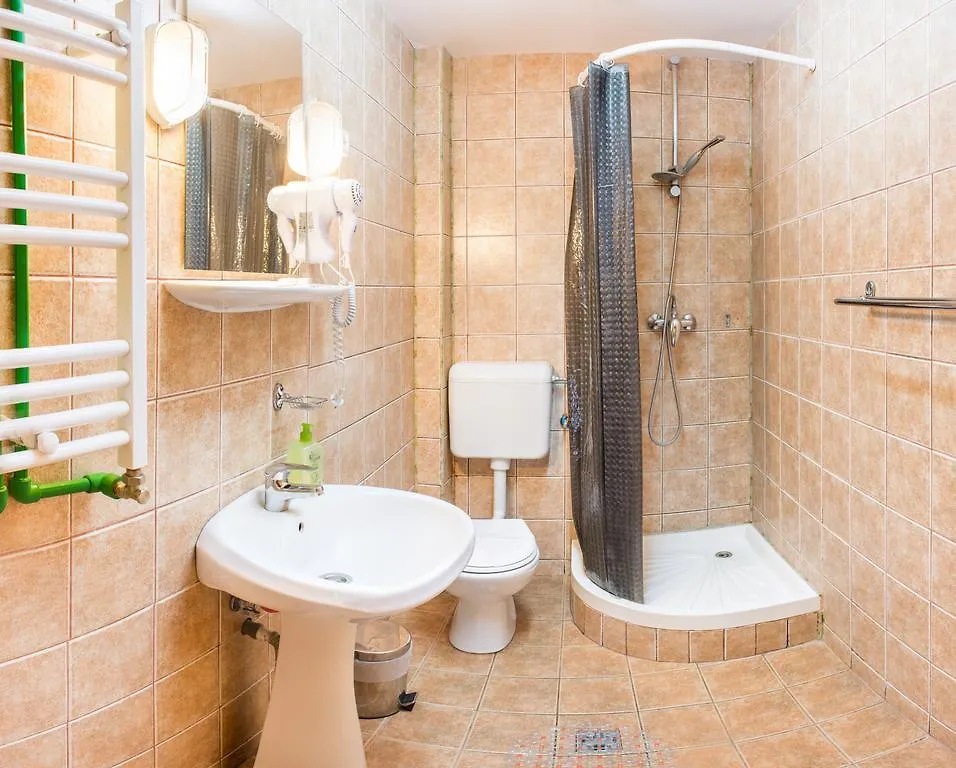 Pensiunea Casa Verde Bucuresti 3*, Bucharest Romania