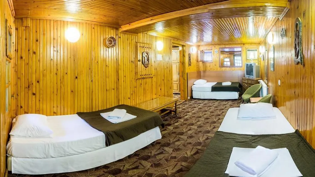 Guest house Pensiunea Casa Verde Bucuresti