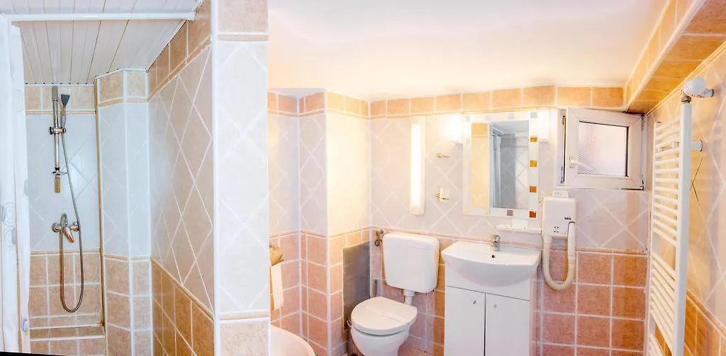 بيت ضيافة Pensiunea Casa Verde Bucuresti